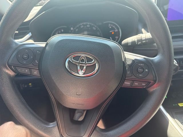 Used 2024  Toyota XLE image 27