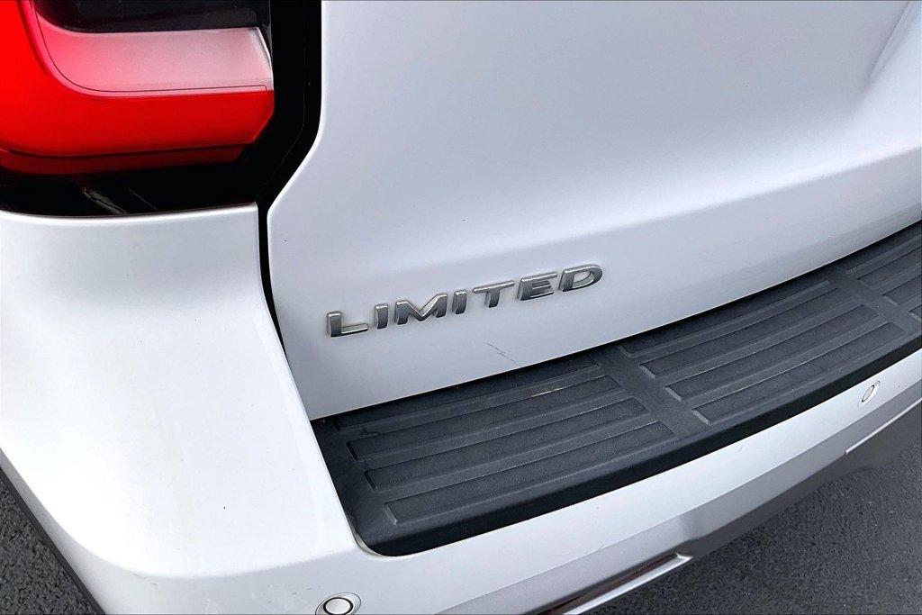 Used 2023 Oxford White Ford Limited image 6