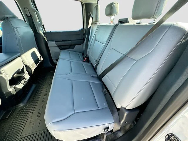 New 2026 Oxford White Ford XL image 16