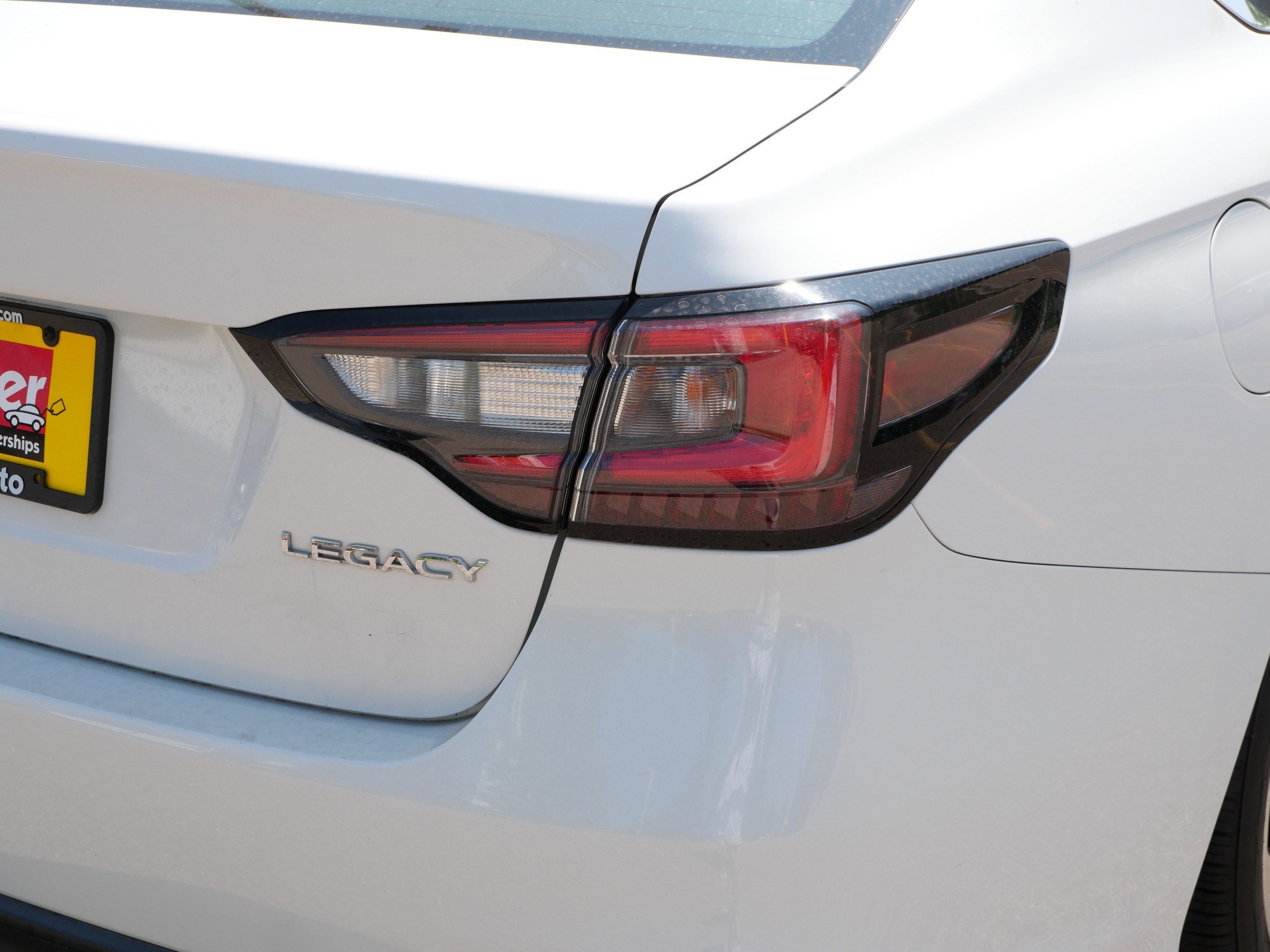 Used 2022 Crystal White Pearl Subaru CVT image 17
