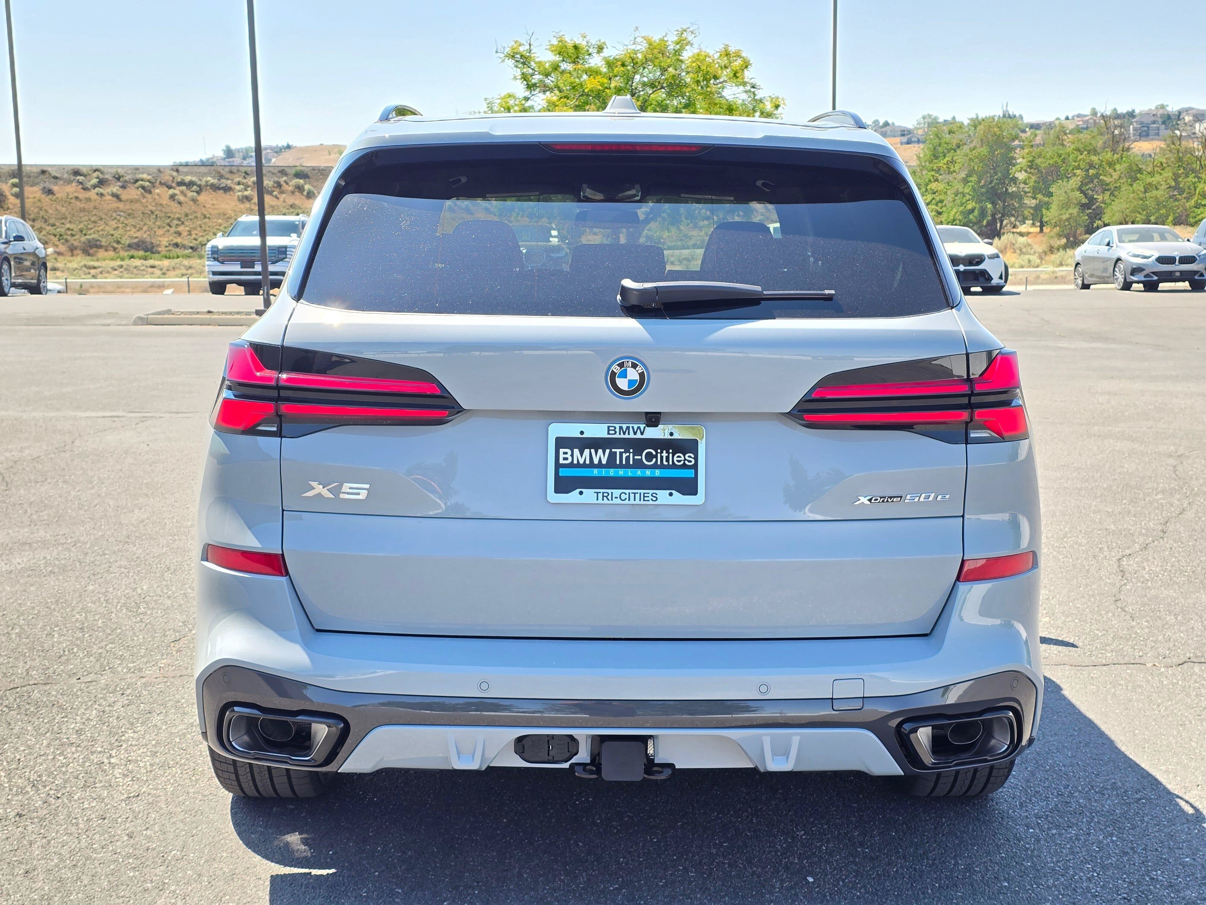 New 2026 Brooklyn Grey Metallic BMW xDrive50e image 5