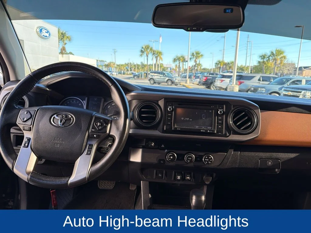 Used 2019 Black Toyota SR5 image 9