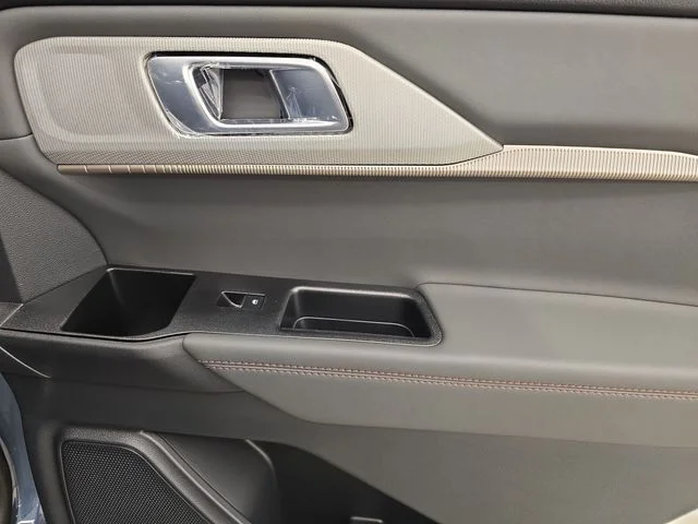 New 2027 Vapor Blue Metallic Ford Active image 16