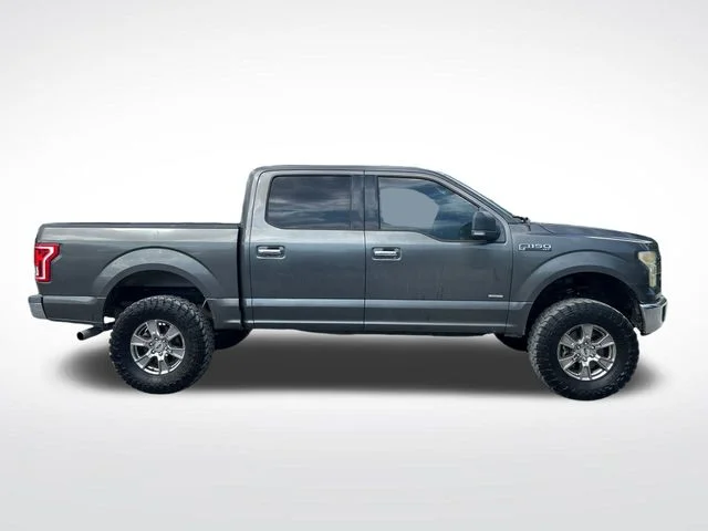 Used 2015 Magnetic Metallic Ford XLT image 6