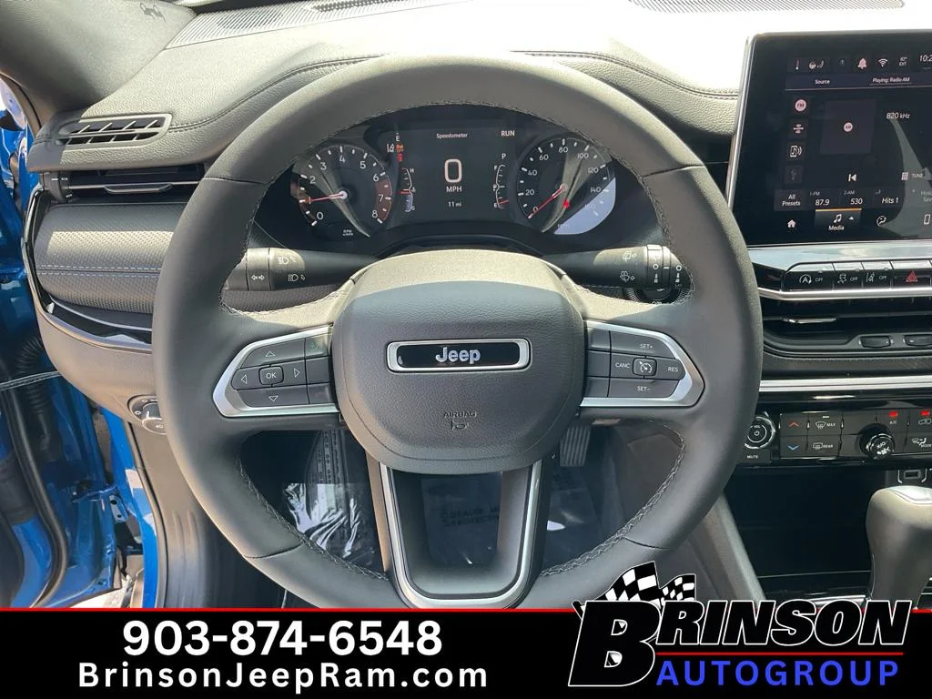 New 2026 Hydro Blue Pearlcoat Jeep Latitude Altitude image 16