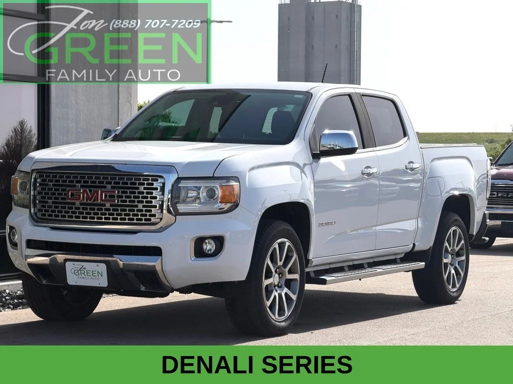 2018 GMC Canyon 4WD Denali Crew Cab Short Box's photo