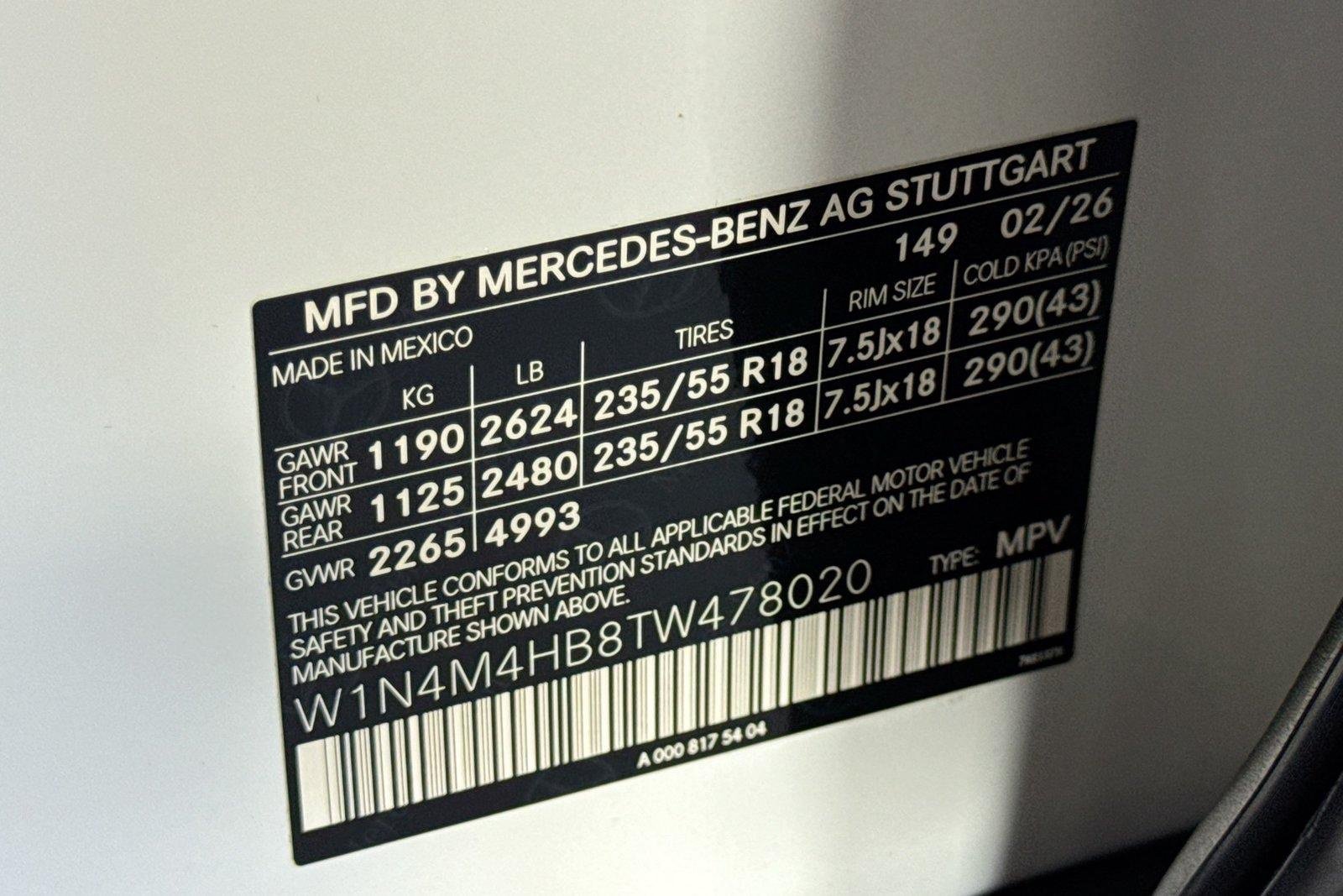 New 2026 Polar White Mercedes-Benz GLB 250 image 30