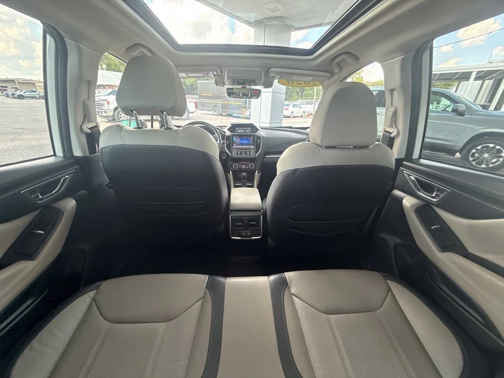 Used 2020 Crystal White Pearl Subaru Limited image 40