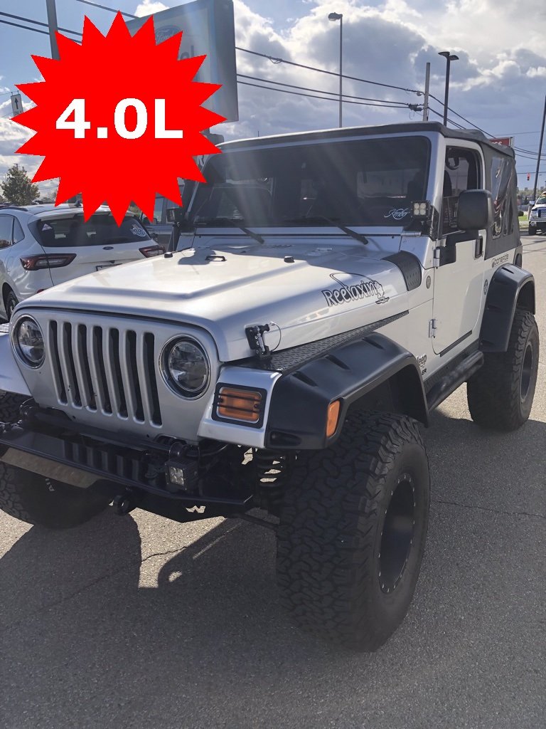 2004 Jeep Wrangler X photo 2