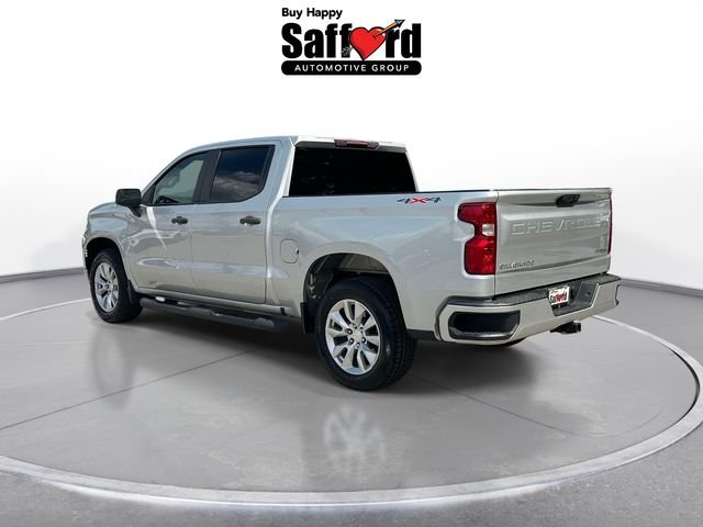 Used 2022 Silver Chevrolet Custom image 9