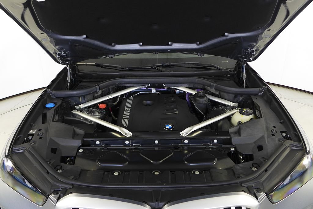 Used 2024 Skyscraper Gray Metallic BMW sDrive40i image 6