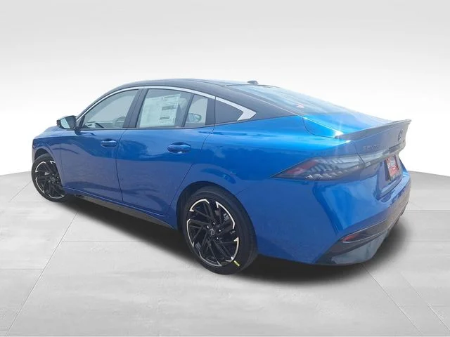 New 2026 Bluestone Pearl / Super Black Two-tone Nissan SR image 5
