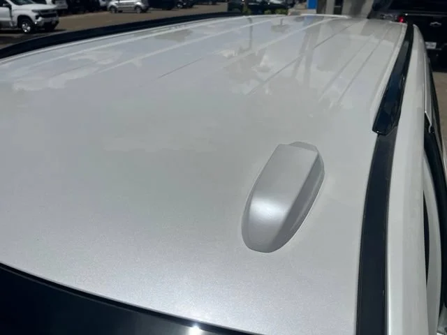 Used 2025 Iridescent Pearl Tricoat Chevrolet RST image 11