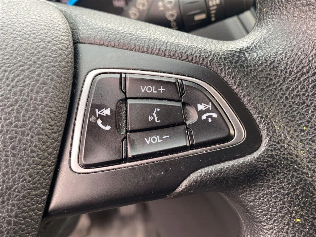 Used 2019 Magnetic Ford SE image 19