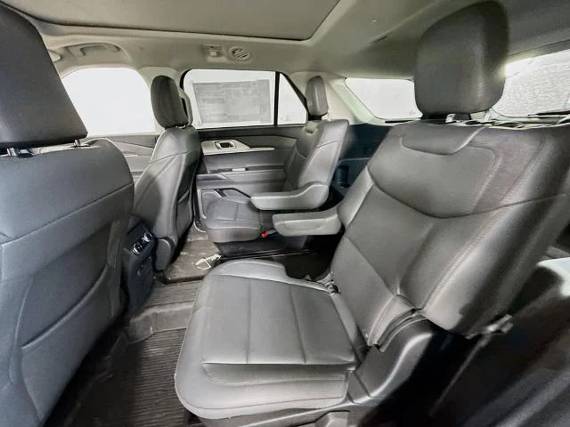 New 2026 Agate Black Metallic Ford Active image 59