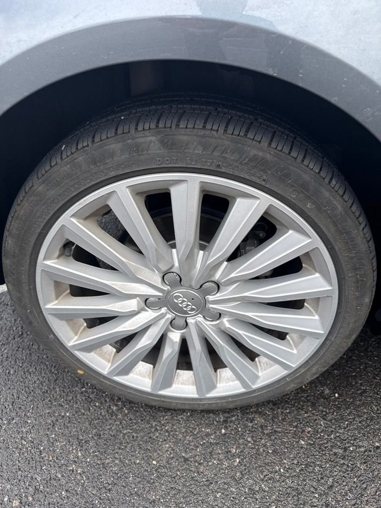 Used 2017 Gray Audi 1.4T Premium image 11