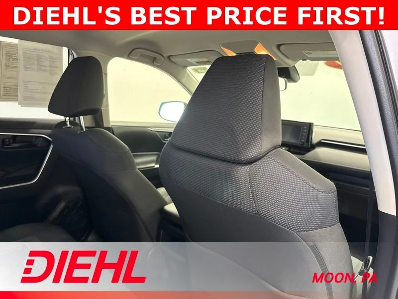 Used 2019 Silver Toyota LE image 12