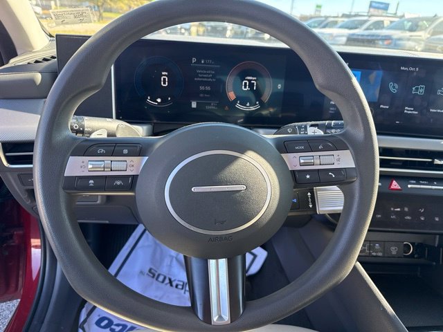 Used 2024 Red Hyundai SEL image 13