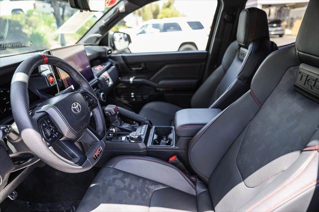 Certified Used 2025 BLACK(202)/MUD BATH(4Z2) Toyota  image 18