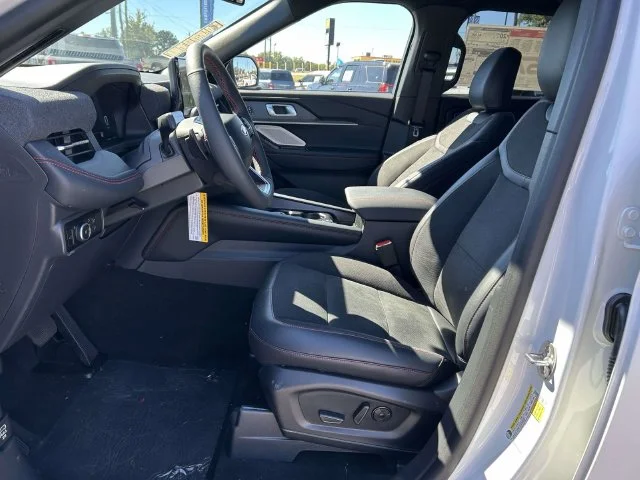 New 2026 Star White Metallic Tri-Coat Ford ST image 12