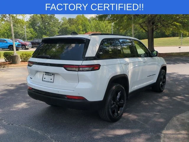 Used 2023 White Jeep Altitude X image 5