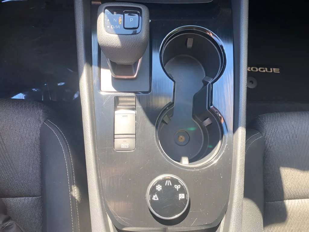 Used 2024 Gray Nissan SV image 16