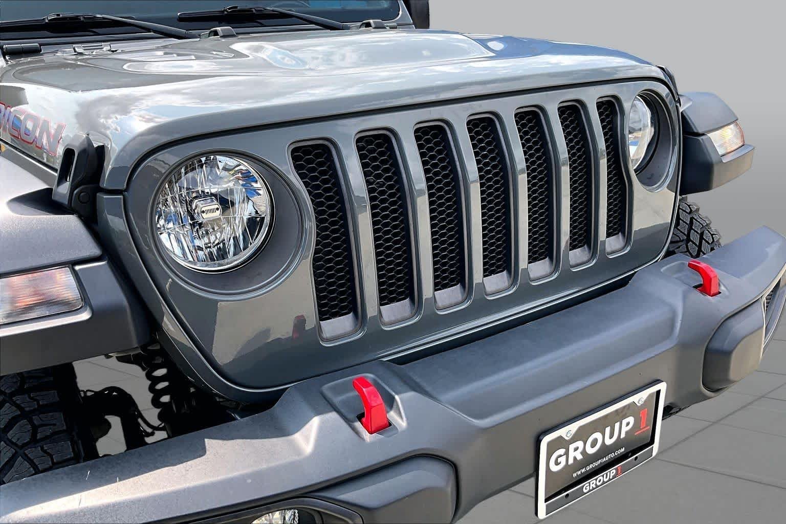 Used 2021 Sting-Gray Clearcoat Jeep Rubicon image 26