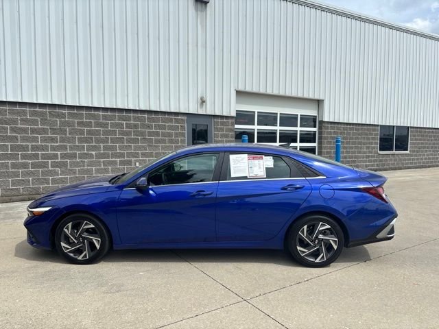 Used 2025 Blue Hyundai Limited image 10