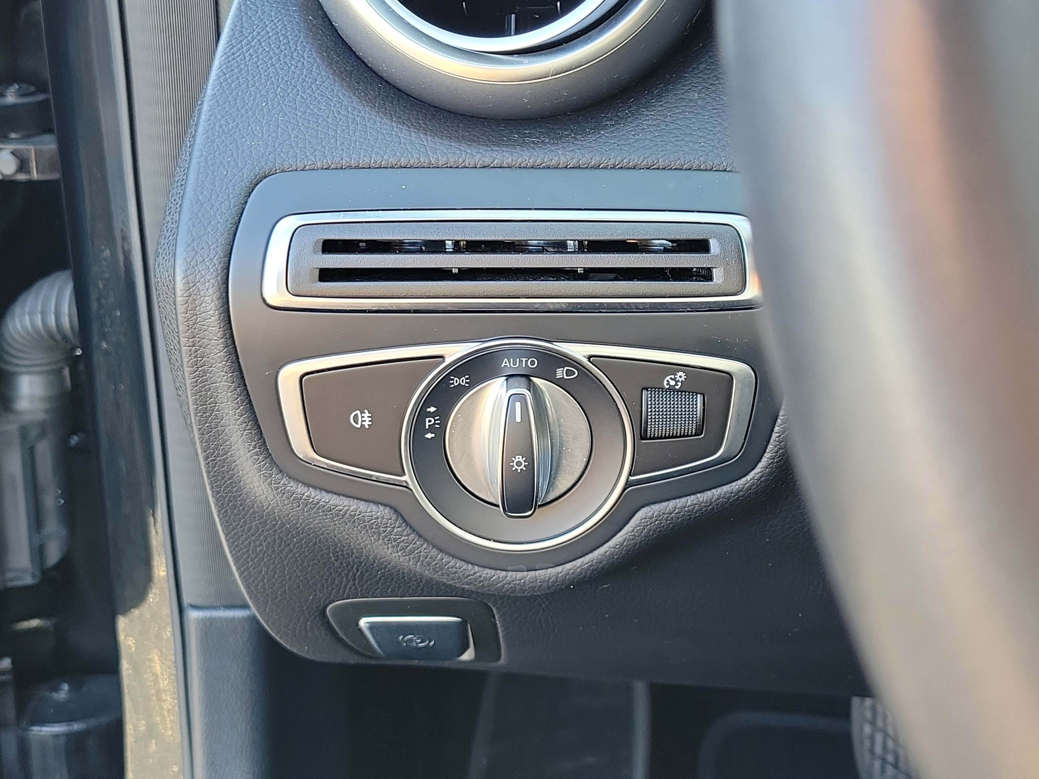 Used 2019 Black Mercedes-Benz C 300 image 25