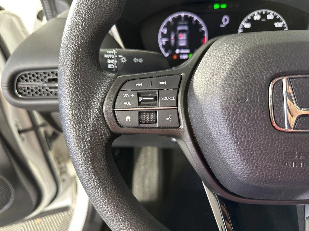 Used 2024 Platinum White Pearl Honda LX image 20
