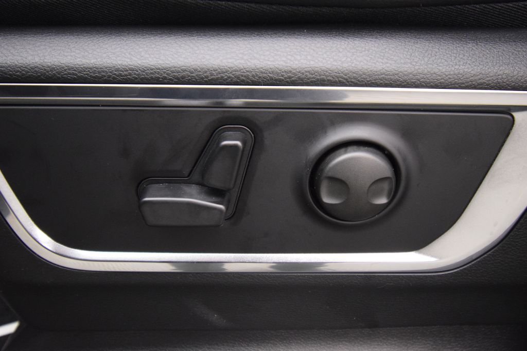 New 2026 Forged Blue Metallic Exterior Paint RAM Laramie image 32