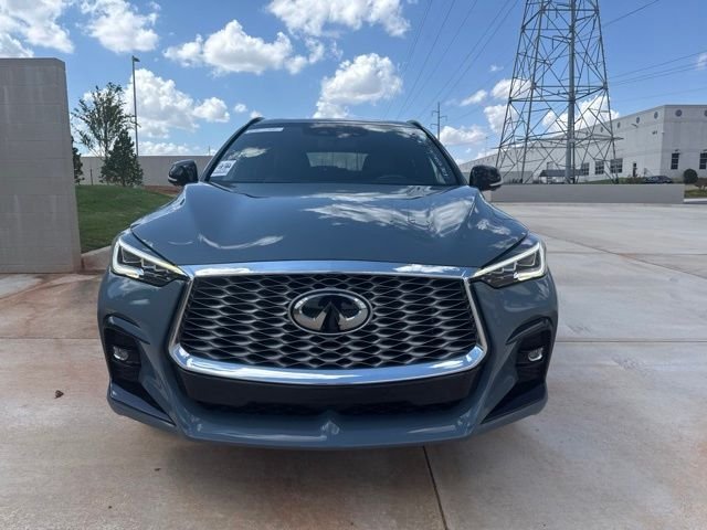 Used 2023 Gray INFINITI ESSENTIAL image 2