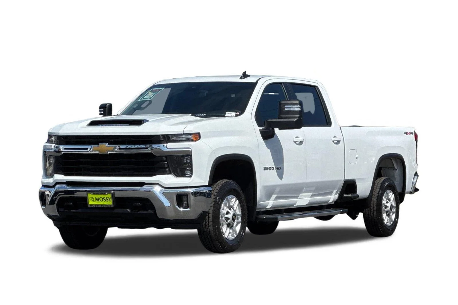 Used 2025 White Chevrolet LT image 1