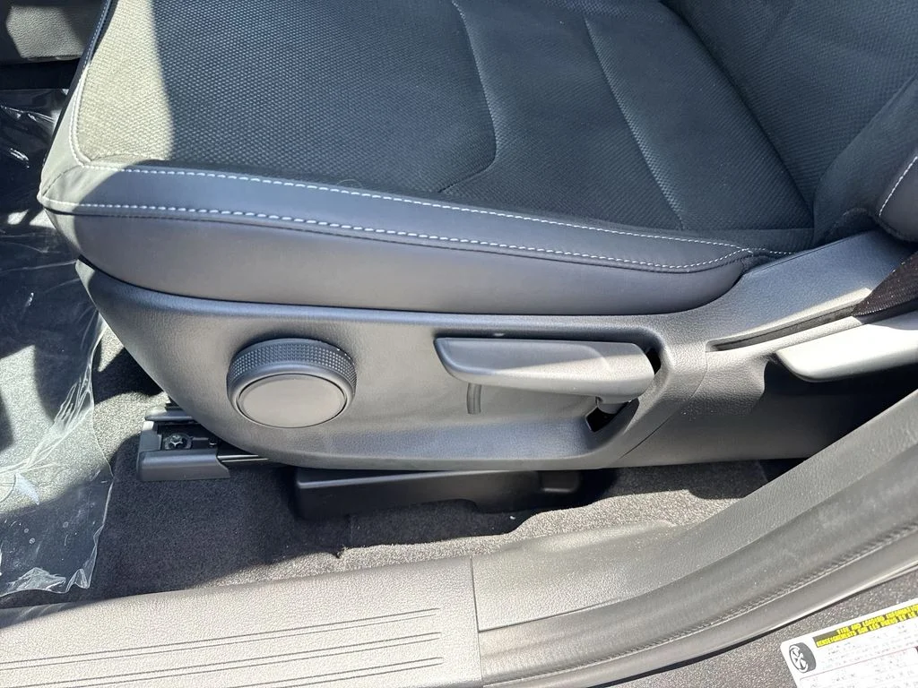 New 2026 Machine Gray Metallic Mazda 2.5 S Select AWD image 41