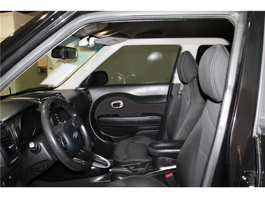 Used 2019 Shadow Black Kia + image 10