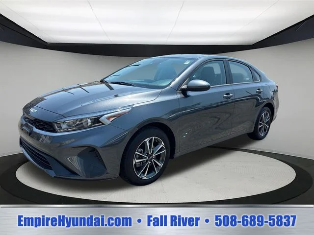 Used 2024 Gray Kia LXS image 1