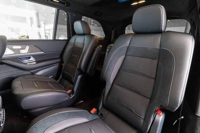 New 2026 MANUFAKTUR Alpine Grey Mercedes-Benz GLS 63 AMG® image 77