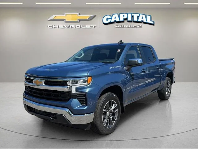 Used 2024 Lakeshore Blue Metallic Chevrolet LT (2FL) image 9