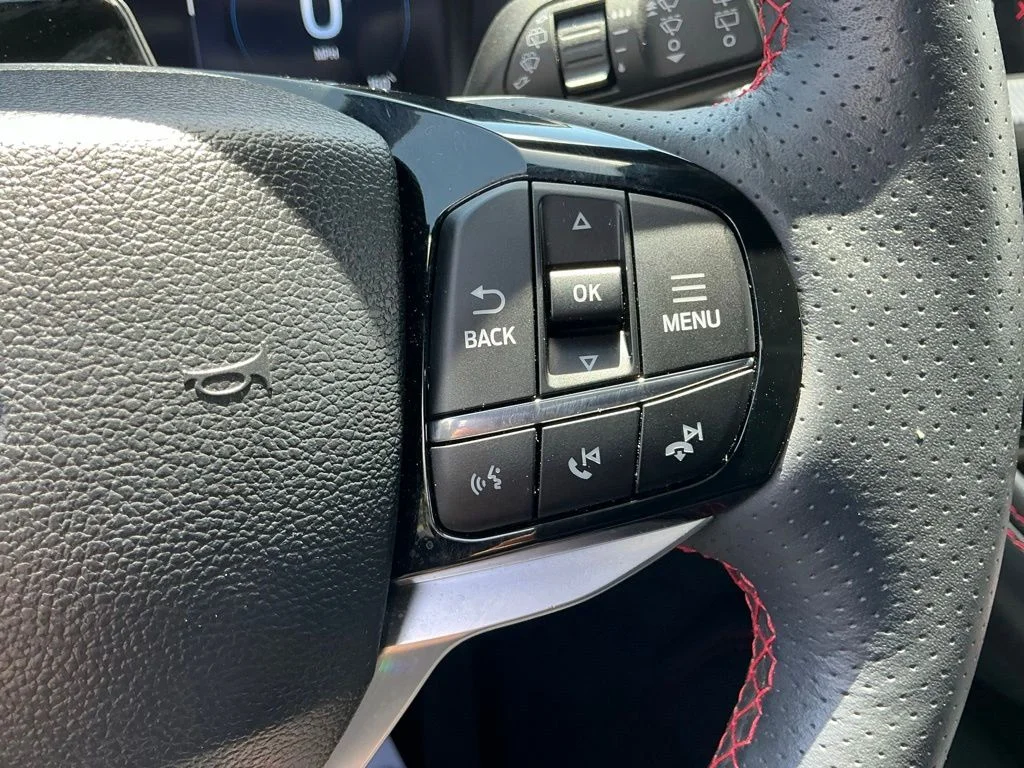 Used 2025 Gray Ford ST-Line image 35