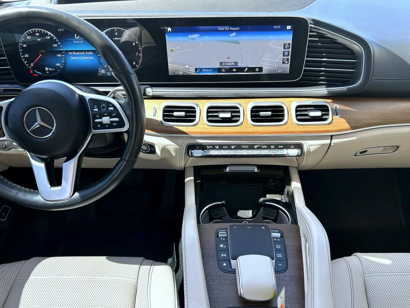 Used 2022 White Mercedes-Benz GLE 350 image 12