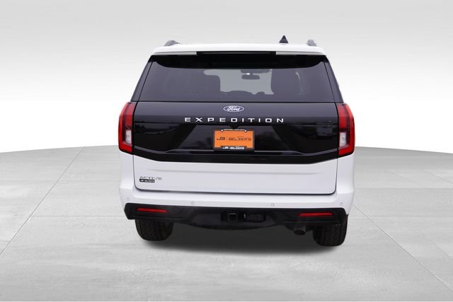 Used 2025 White Ford Active image 6