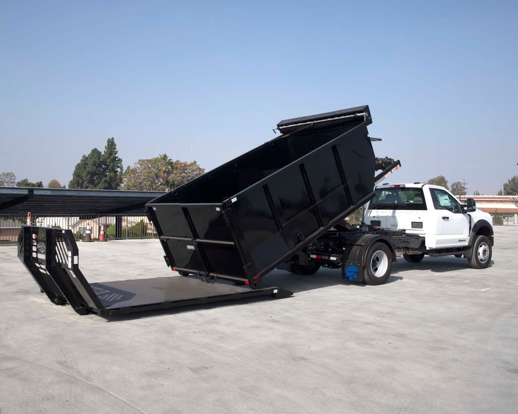 2025 Ford F-550 Super Duty Chassis Cab XL - Photo 6