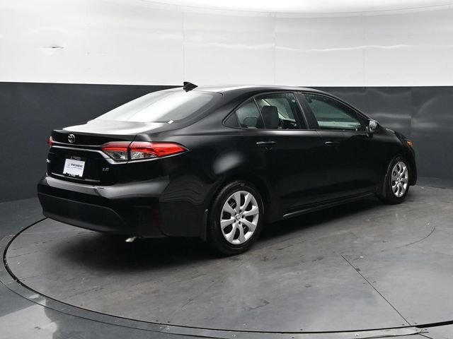Used 2025 Midnight Black Metallic Toyota LE image 5