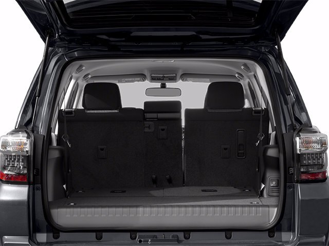 Used 2014 White Toyota SR5 image 12