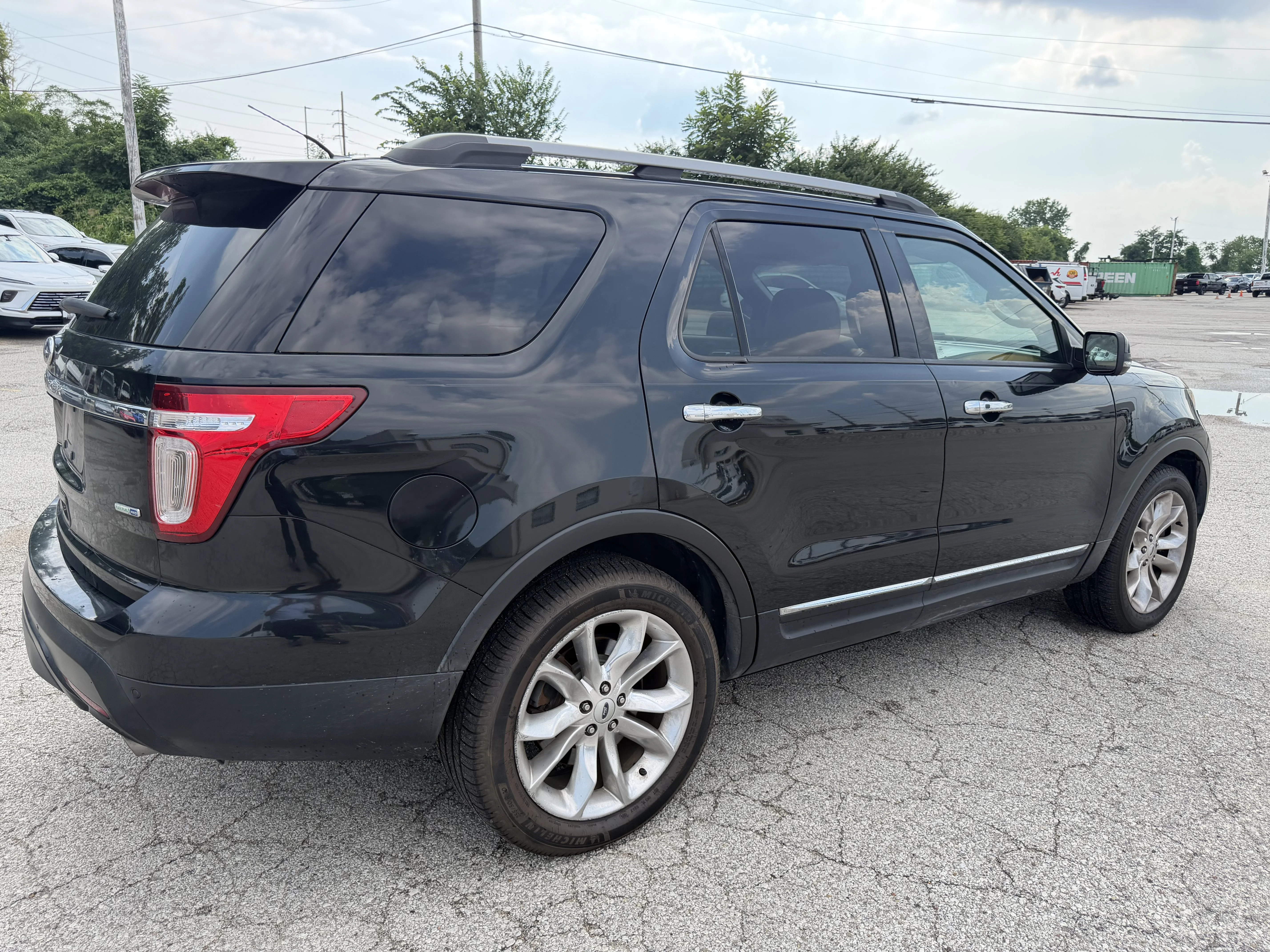 Used 2015 Tuxedo Black Metallic Ford Limited image 7