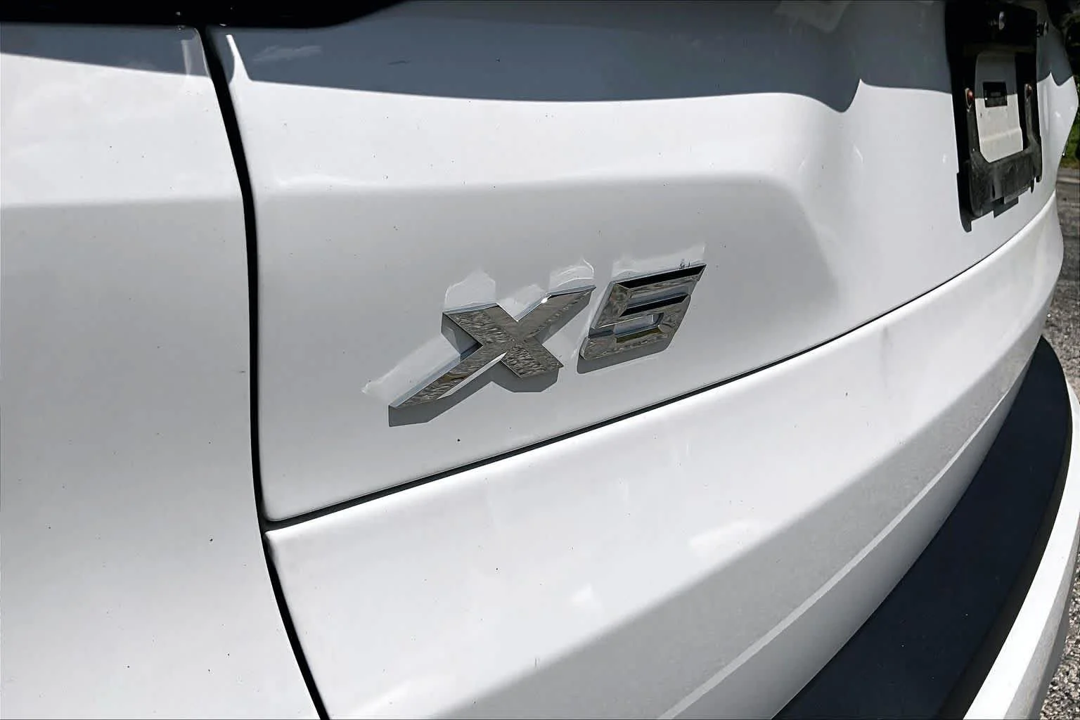 Certified Used 2026 Alpine White BMW xDrive40i image 10