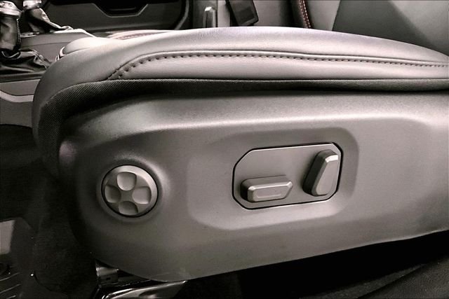 Used 2026 Bright White Clearcoat Jeep Rubicon X image 29
