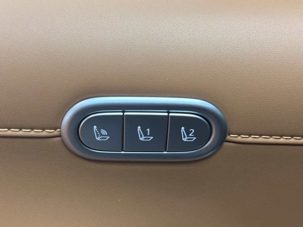 New 2027 Creamy White Pearl Hyundai Calligraphy image 28