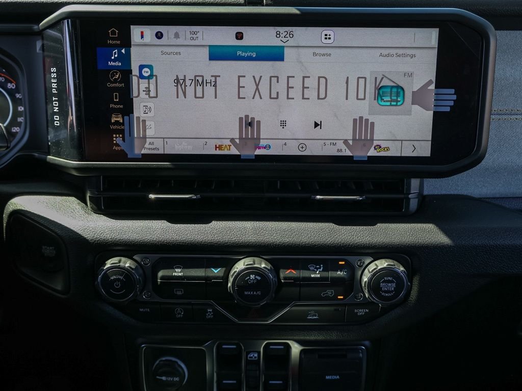 New 2026 Bright White Clear-Coat Exterior Paint Jeep Willys Extreme image 27