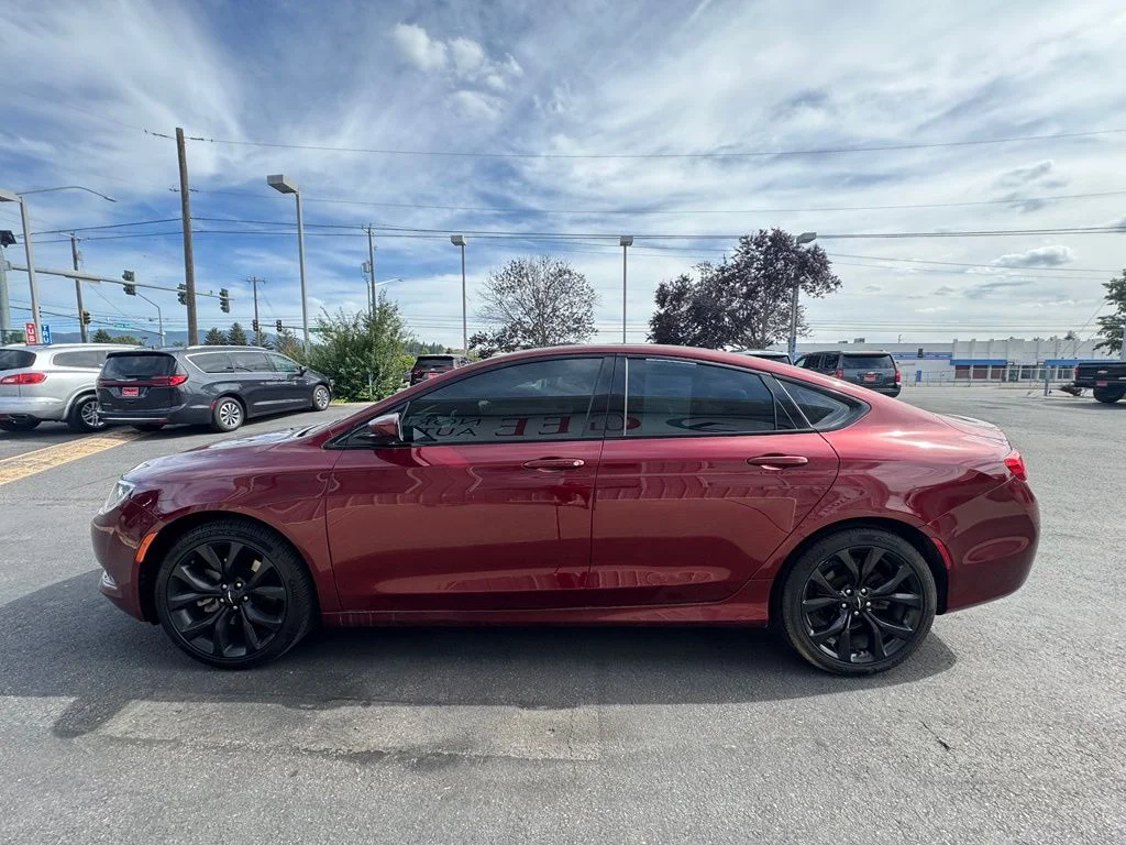 Used 2016 Red Chrysler S image 6